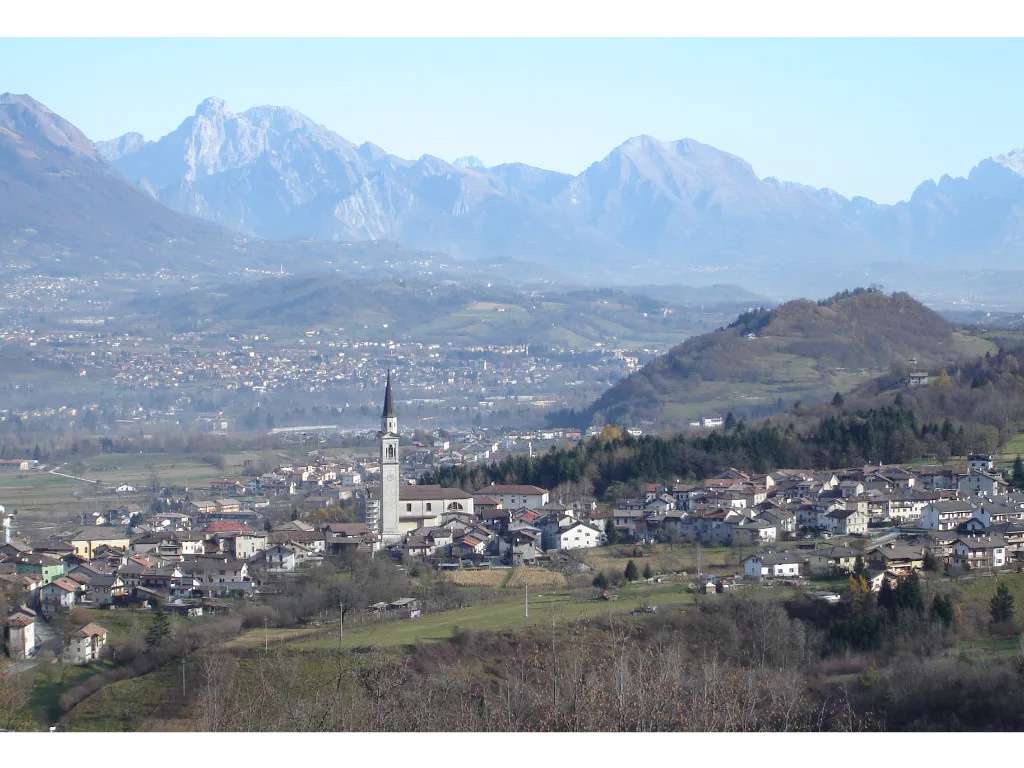 Panorama di Seren con sfondo Vette Feltrine